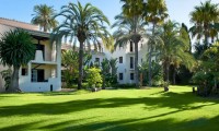 blue bay banus hotel